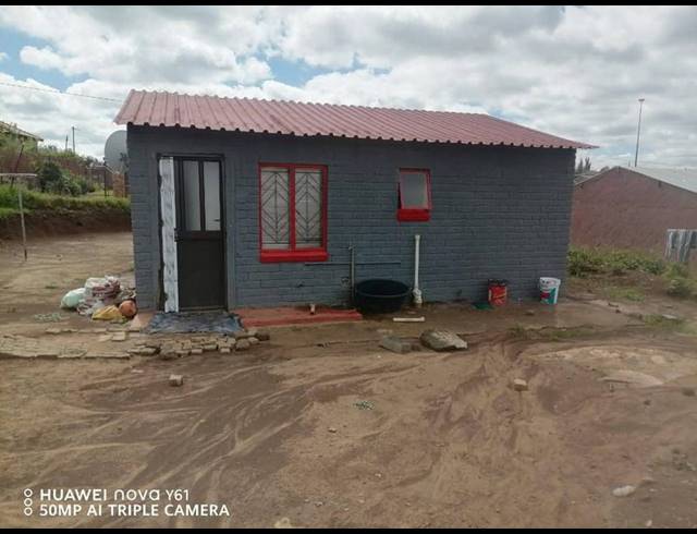 2 BEDROOM HOUSE FOR SALE IN PHUTHADITJABA